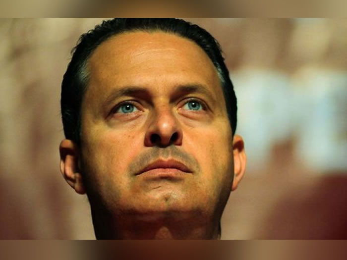 Revista Veja condena e mata pela segunda vez, Eduardo Campos