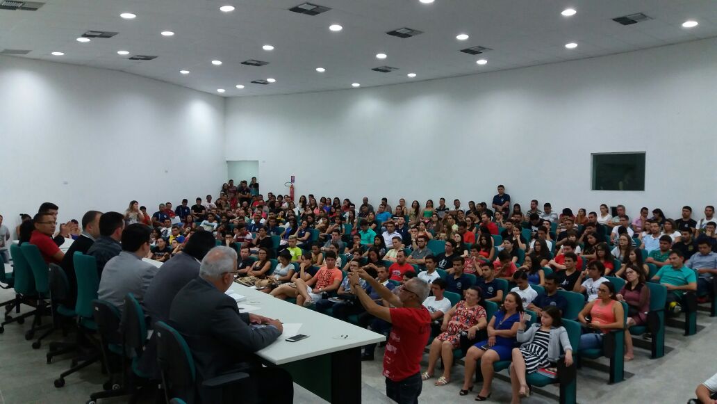 Auditório dao Campi multi-funcional de Iguatu ficou lotado