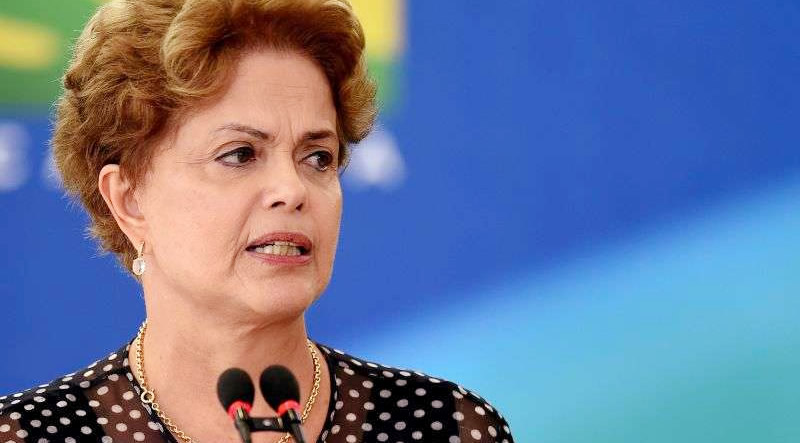 Ditadura: Senador denuncia que Dilma está detida no Alvorada pelo exército