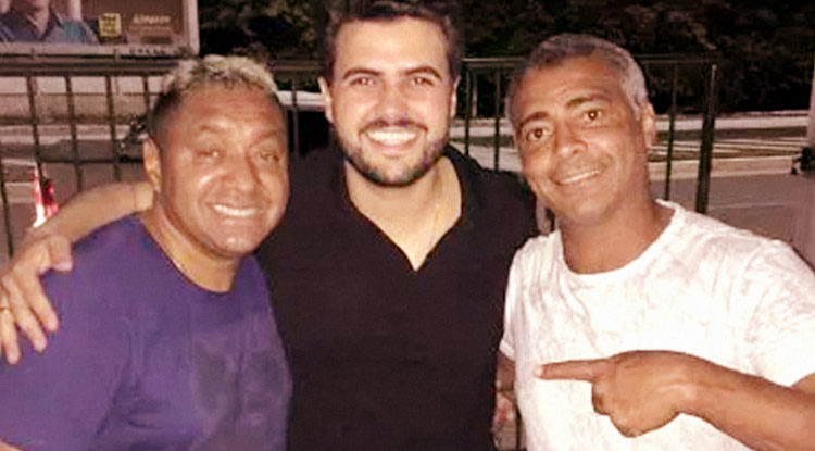Romário, Tiririca e Wilson Filho são hostilizados em restaurante na Paraíba