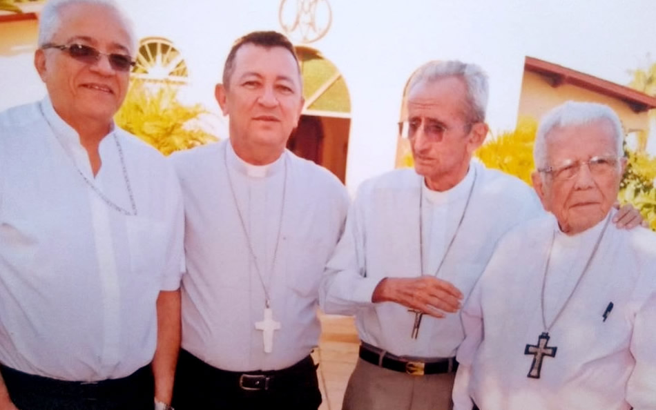 Bispos de Iguatu em quase um seculo de paroquia Dom Edson, Dom João, Dom Doth e Dom Mauro [FOTO:Arquivo Diocese de Iguatu]