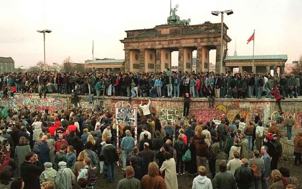 15 de agosto de 1961 era iniciada a contrução do Muro de Berlim